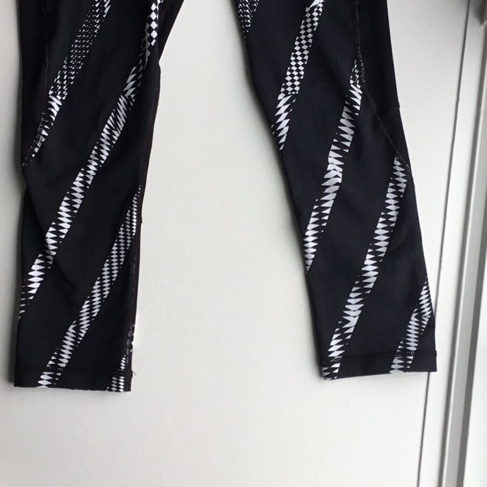 Vmma Cape Legging With Drawstring And Side Pocket - image 2